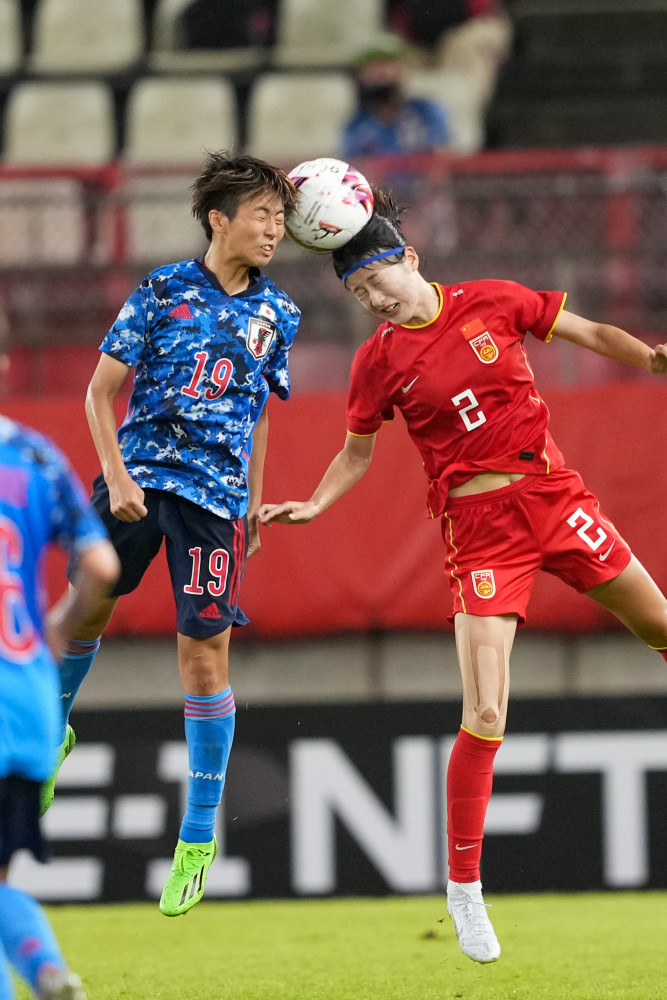 东亚杯-中国女足4-2中国台北两球领先被追平邵子钦双响