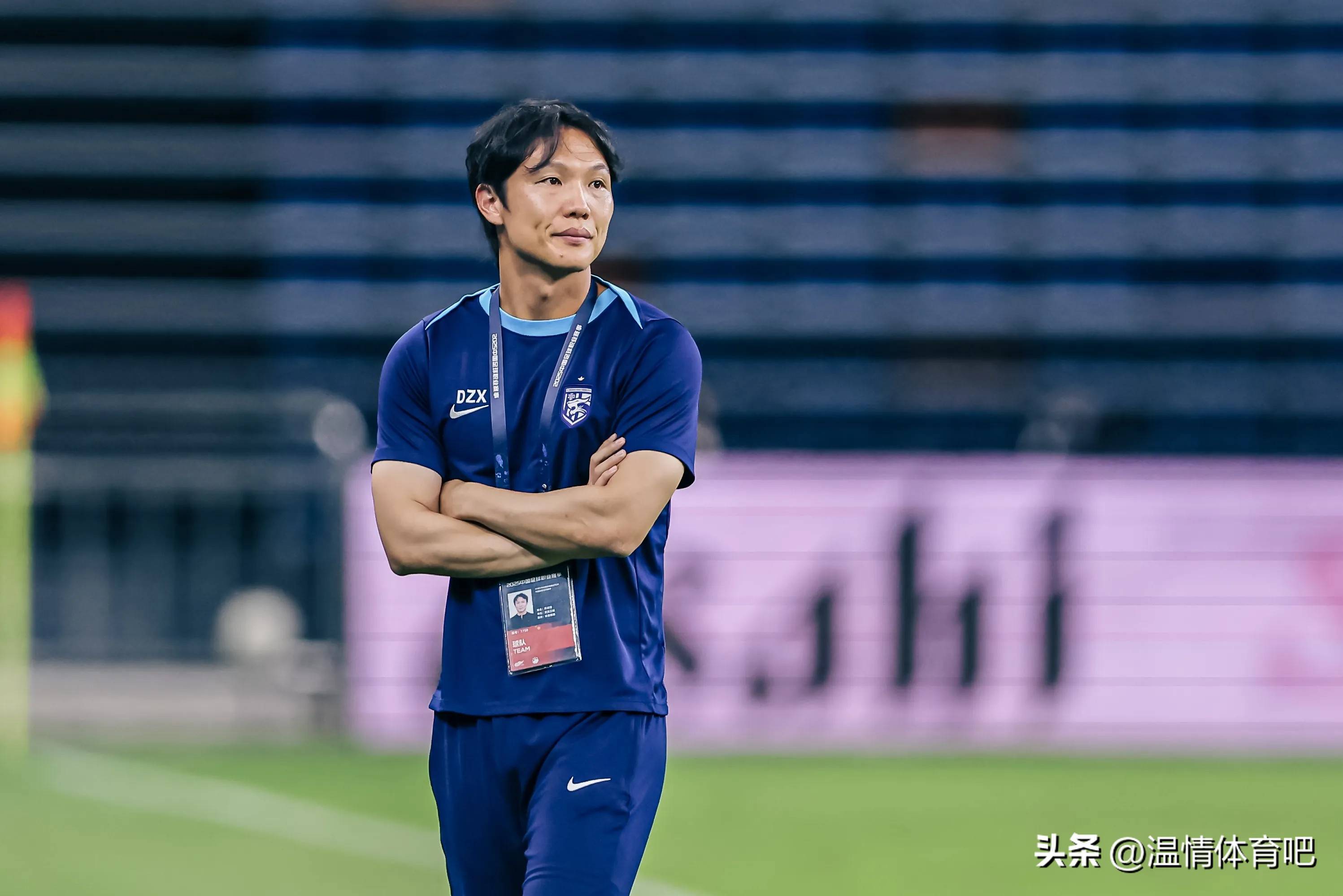 乐鱼体育官方网站-中超红牌！山东泰山队3-1胜武汉三镇！克雷桑进球无效！泽卡两球