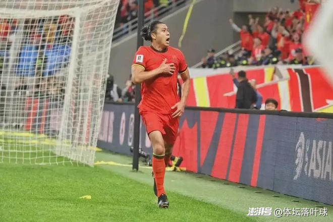 东亚杯-张玉宁失单刀国足0-2日本遭两连败